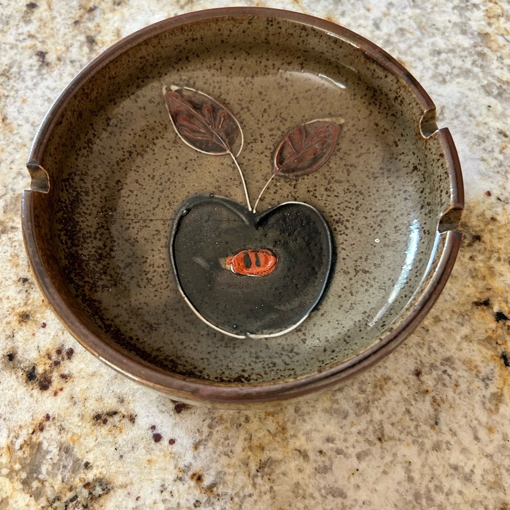 Vintage MCM Handcrafted Ceramic Ashtray with Apple Design
